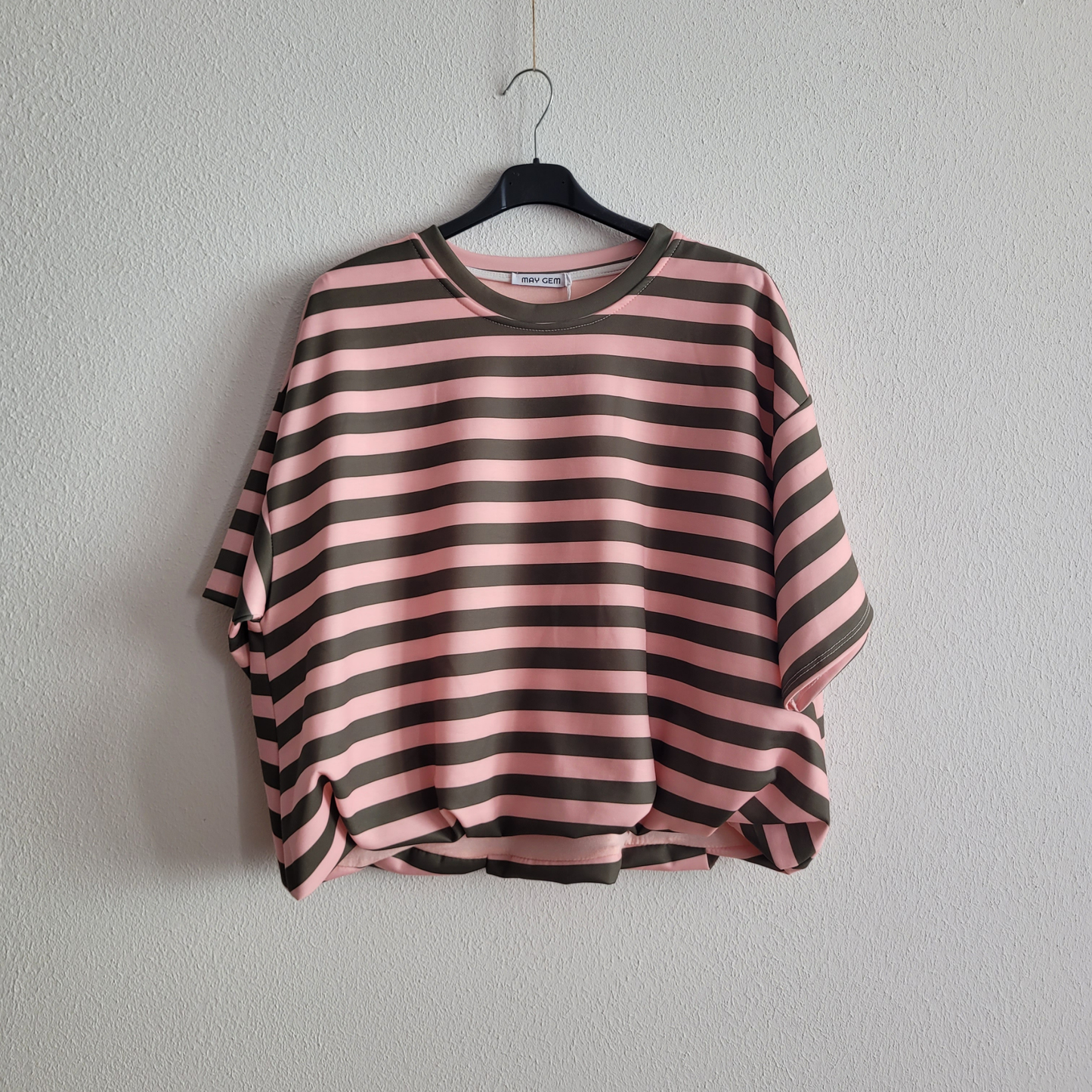 Streifen Shirt mit Wellensaum